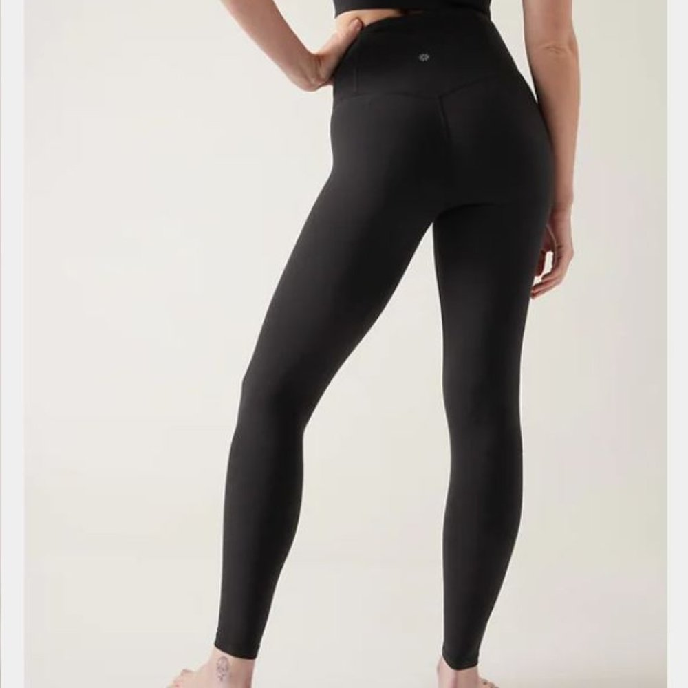 ATHLETA Ultra High Rise Elation Tight Black Size Small